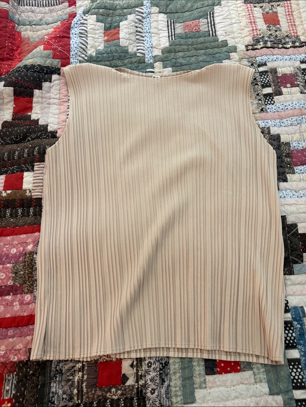 Uniqlo top and pants set
